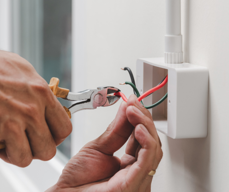 Common Electrical Issues in Homes and How to Safely Address Them