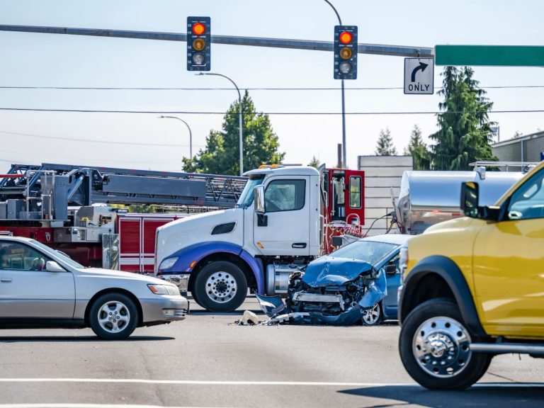 Finding the Right Truck Accident Lawyer in Fort Smith, AR