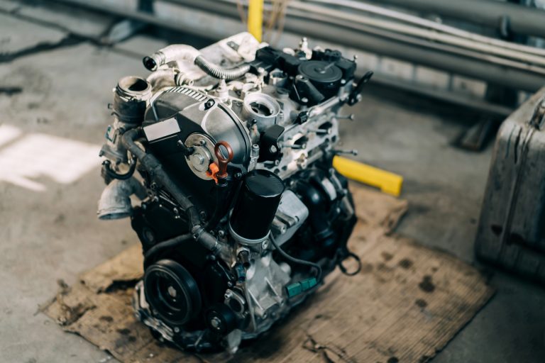 Why Heavy-Duty Engines Handle Pressure Better