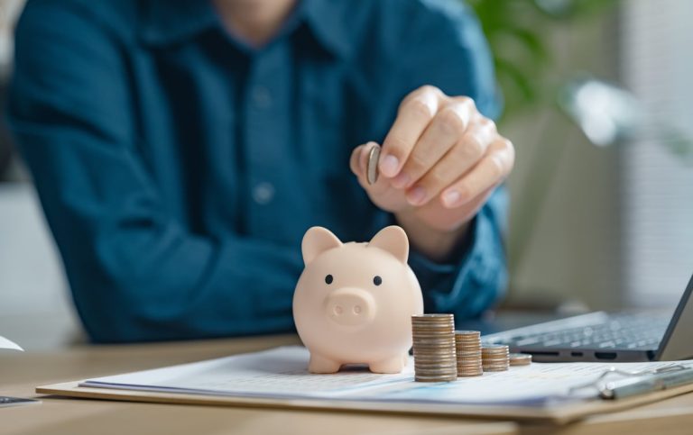 A Practical Guide to Financial Confidence for Younger Women