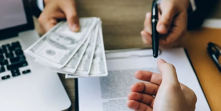 Pre-Settlement Funding Can Help Cover Expenses During a Long Injury Claim What-are-Settlement-Loans-1