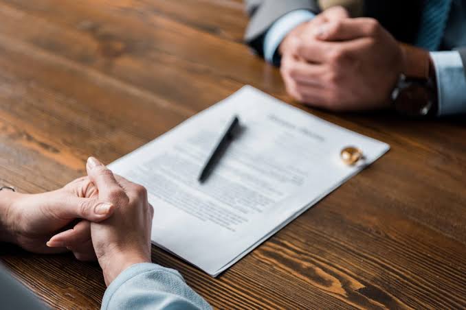 Dividing Stock Options and Equity Compensation During a Modern Divorce images - 2026-10-26T124937.008
